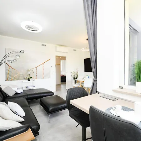 Katya Penthouse - Mgh G2 26 Desenzano del Garda